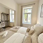 Liva Zentrum - 4 Mit Kueche Und Wlan - Naehe Hauptbahnhof - Ideal Fuer Familien & Monteure Apartman