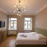 Liva Zentrum - 4 Mit Kueche Und Wlan - Naehe Hauptbahnhof - Ideal Fuer Familien & Monteure Schwerin