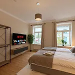 Liva Zentrum - 4 Mit Kueche Und Wlan - Naehe Hauptbahnhof - Ideal Fuer Familien & Monteure Apartman *