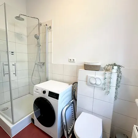 Lejlighed Liva Zentrum - 4 Mit Kueche Und Wlan - Naehe Hauptbahnhof - Ideal Fuer Familien & Monteure Schwerin (Mecklenburg-Vorpommern)