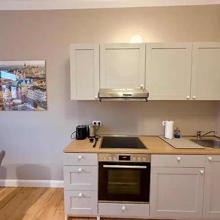 Apartment Liva Zentrum - 4 Mit Kueche Und Wlan - Naehe Hauptbahnhof - Ideal Fuer Familien & Monteure