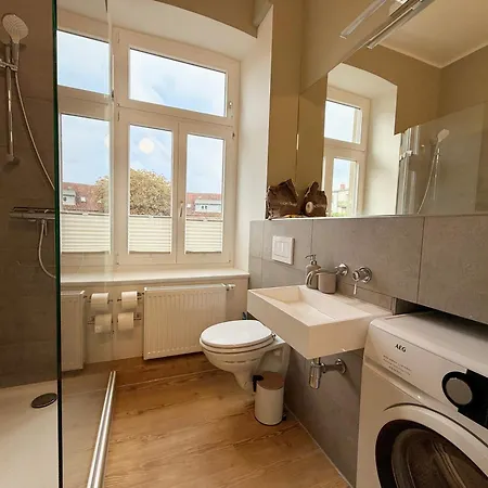 Liva Zentrum - 4 Mit Kueche Und Wlan - Naehe Hauptbahnhof - Ideal Fuer Familien & Monteure *
