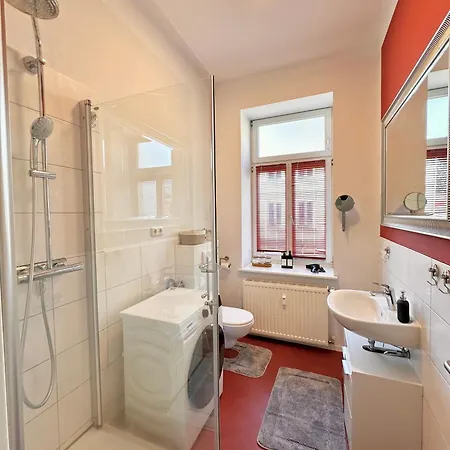 Liva Zentrum - 4 Mit Kueche Und Wlan - Naehe Hauptbahnhof - Ideal Fuer Familien & Monteure * Schwerin (Mecklenburg-Vorpommern)