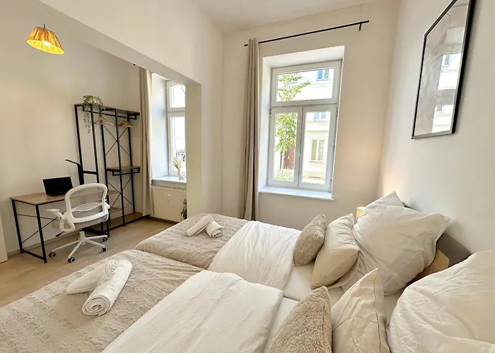 Liva Zentrum - 4 Mit Kueche Und Wlan - Naehe Hauptbahnhof - Ideal Fuer Familien & Monteure Appartamento